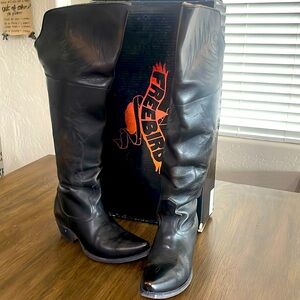 Freebird Wynonna in black size 11
